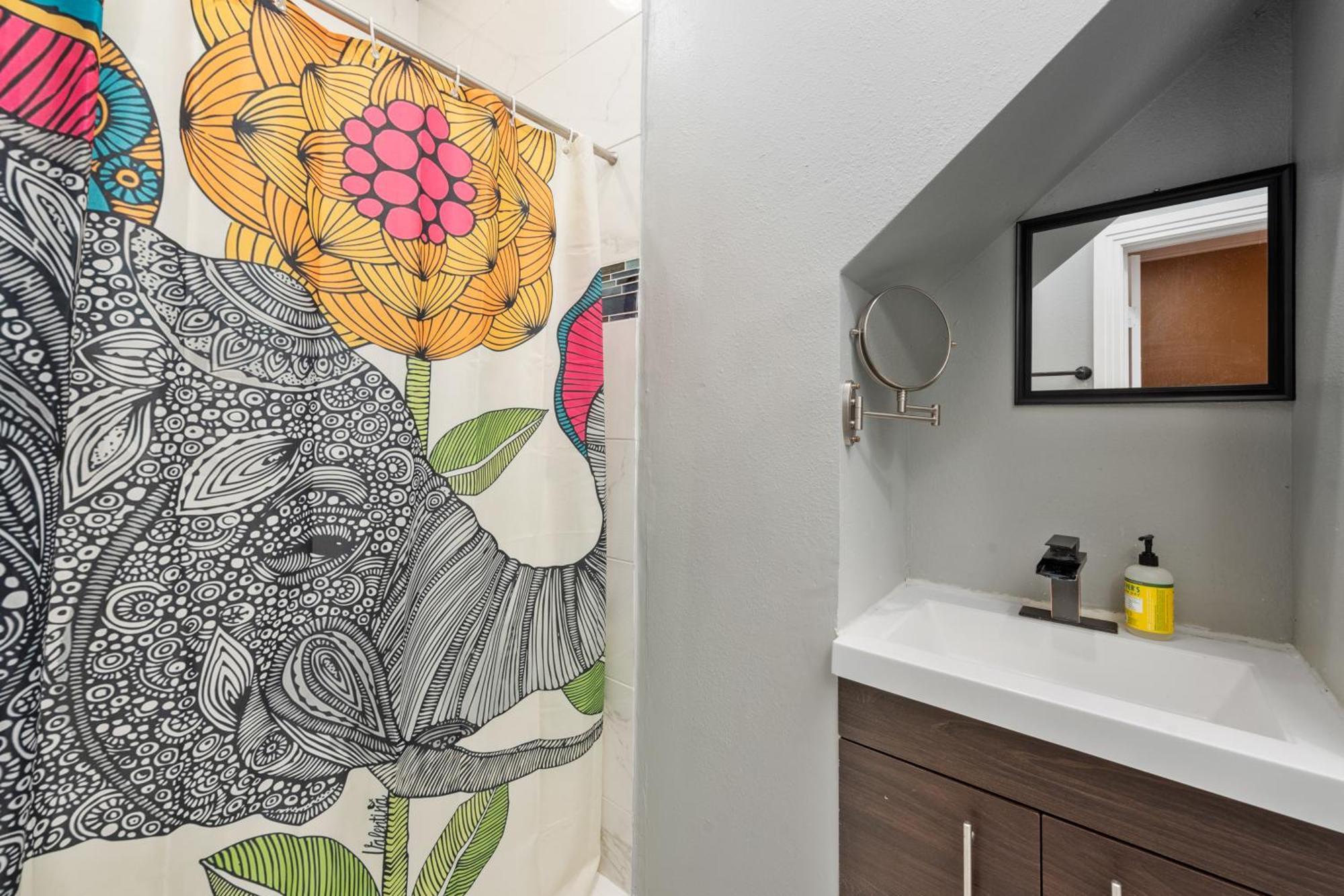 Spacious 2br With King Beds & Fully Equipped Kitchen Houston